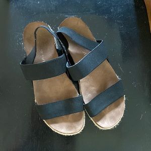Black platform sandals